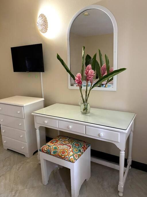 Lush Tropical Apartment Located In A 4-Star Resort Runaway Bay Εξωτερικό φωτογραφία