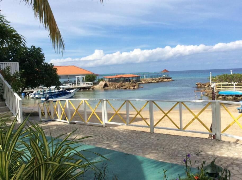 Lush Tropical Apartment Located In A 4-Star Resort Runaway Bay Εξωτερικό φωτογραφία