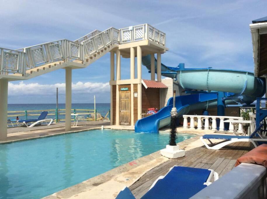 Lush Tropical Apartment Located In A 4-Star Resort Runaway Bay Εξωτερικό φωτογραφία